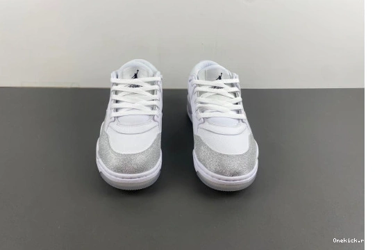 HQ3441-111 4 Pure Jordan StreetReady Air  RM  HQ3441-111 380 White 0602